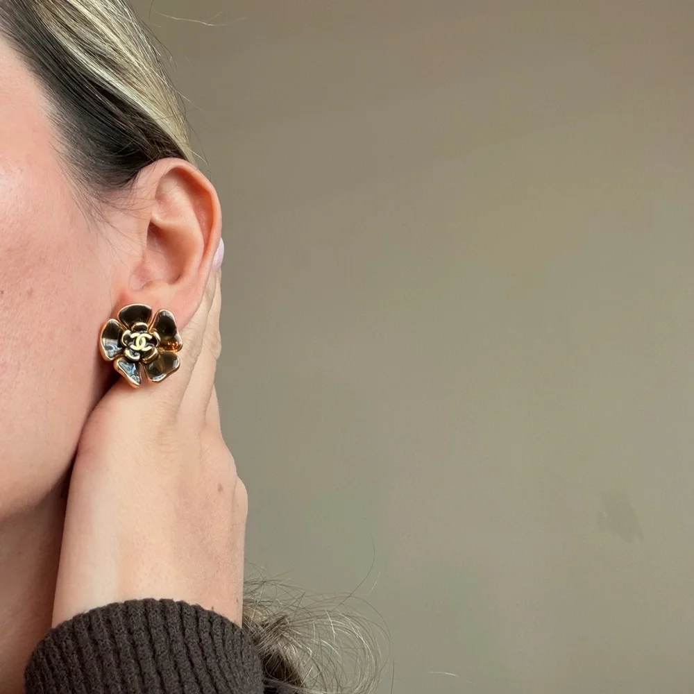 🤎 Chanel Camellia CC Flower Earrings ✨🤎